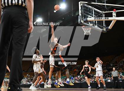 Thumbnail 3 in Windsor vs. Lewis-Palmer (CHSAA 5A Great 8) photogallery.
