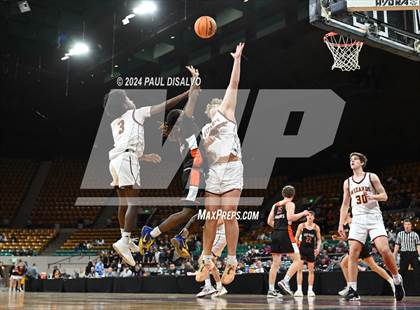Thumbnail 1 in Windsor vs. Lewis-Palmer (CHSAA 5A Great 8) photogallery.