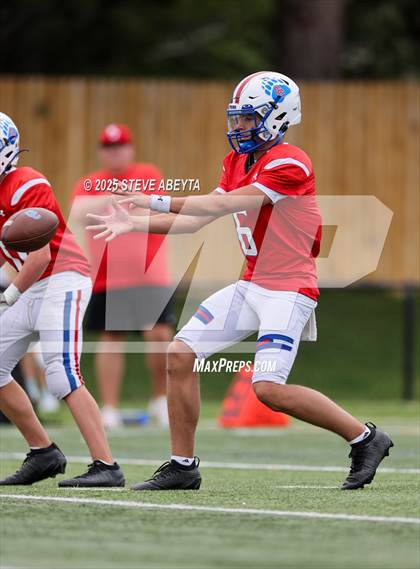 Thumbnail 1 in FR: Regis Jesuit @ Cherry Creek photogallery.