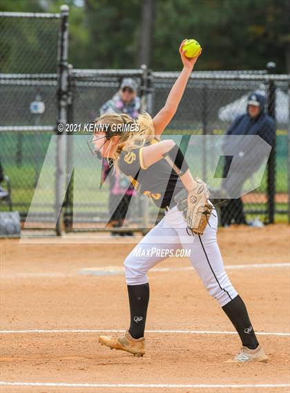 Thumbnail 2 in Sequoyah vs. River Ridge photogallery.