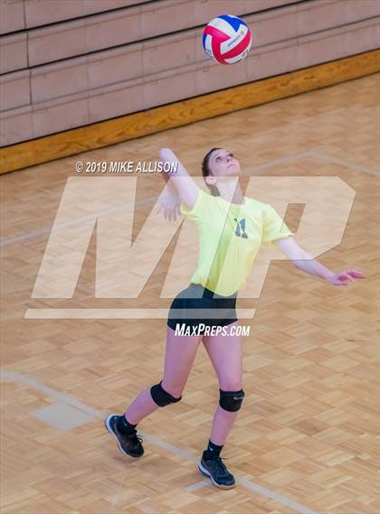 Thumbnail 2 in Hixson vs Ooltewah (Choo Choo Classic) photogallery.