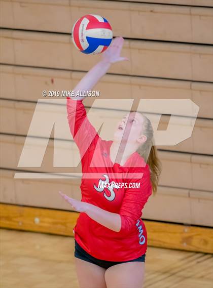 Thumbnail 2 in Hixson vs Ooltewah (Choo Choo Classic) photogallery.