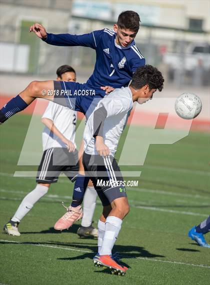Thumbnail 1 in St. Paul vs Gladstone photogallery.