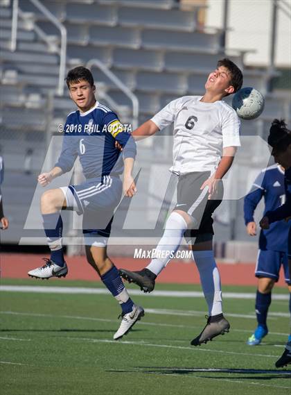 Thumbnail 2 in St. Paul vs Gladstone photogallery.