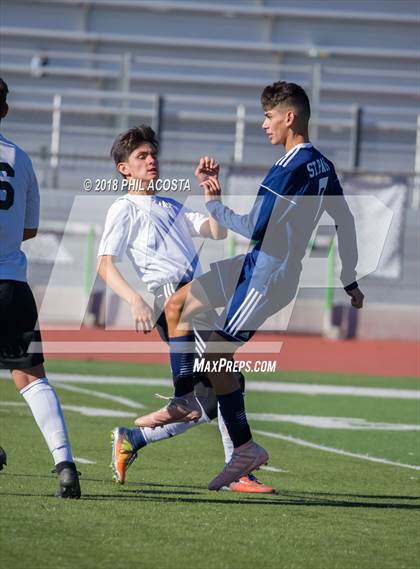 Thumbnail 3 in St. Paul vs Gladstone photogallery.
