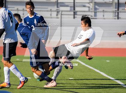 Thumbnail 2 in St. Paul vs Gladstone photogallery.