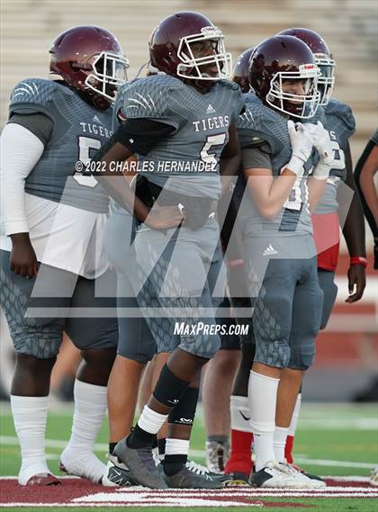 Thumbnail 3 in FR: Cedar Park @ A&M Consolidated photogallery.