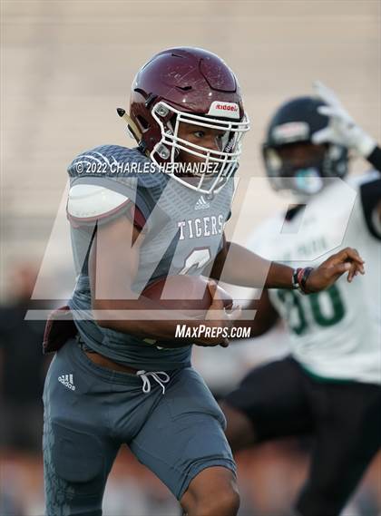 Thumbnail 2 in FR: Cedar Park @ A&M Consolidated photogallery.