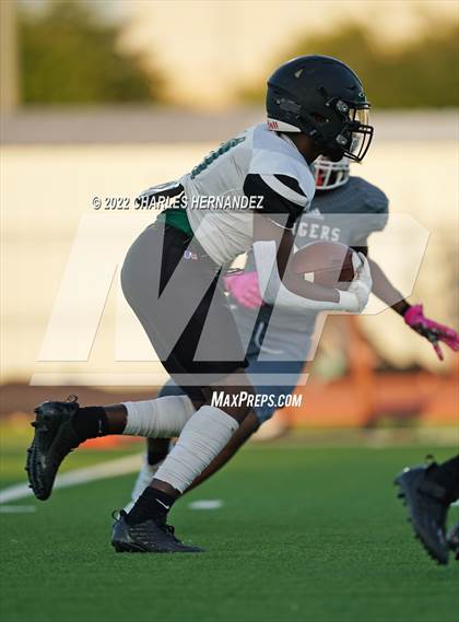 Thumbnail 2 in FR: Cedar Park @ A&M Consolidated photogallery.