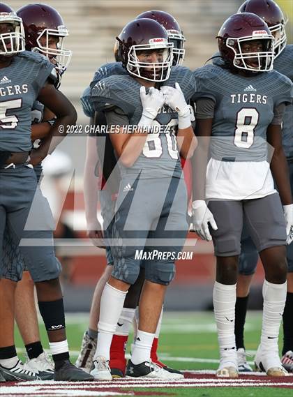 Thumbnail 2 in FR: Cedar Park @ A&M Consolidated photogallery.