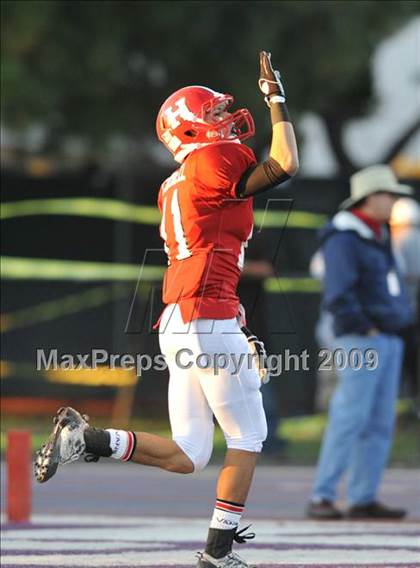 Thumbnail 3 in Salinas vs. San Benito (CIF CCS D1 Playoffs) photogallery.
