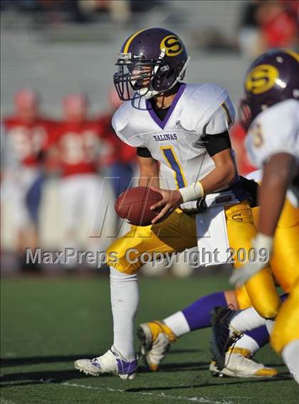 Thumbnail 1 in Salinas vs. San Benito (CIF CCS D1 Playoffs) photogallery.