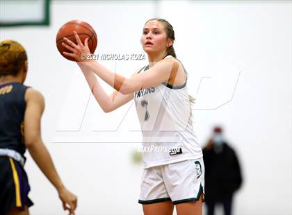 Thumbnail 3 in Lynwood vs. Orangewood Academy photogallery.
