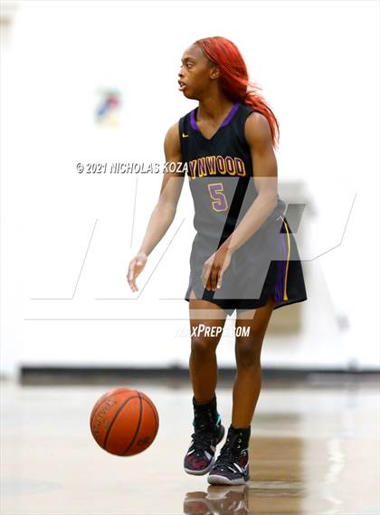 Thumbnail 3 in Lynwood vs. Orangewood Academy photogallery.