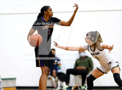 Thumbnail 3 in Lynwood vs. Orangewood Academy photogallery.