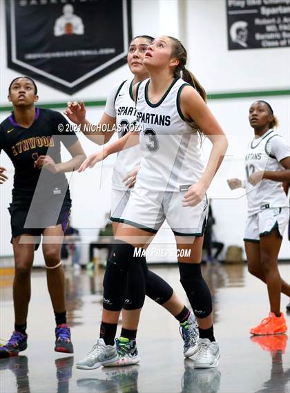 Thumbnail 3 in Lynwood vs. Orangewood Academy photogallery.