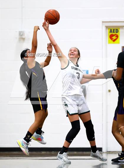 Thumbnail 2 in Lynwood vs. Orangewood Academy photogallery.