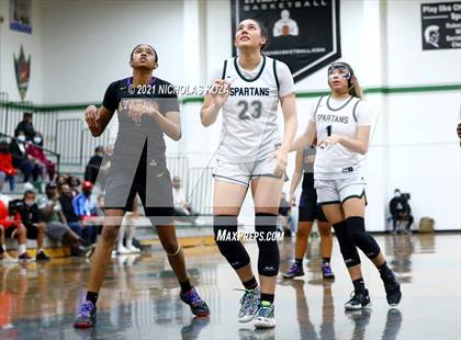 Thumbnail 3 in Lynwood vs. Orangewood Academy photogallery.