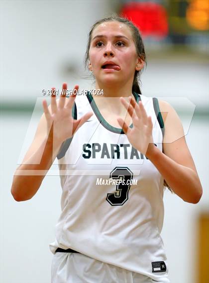 Thumbnail 2 in Lynwood vs. Orangewood Academy photogallery.