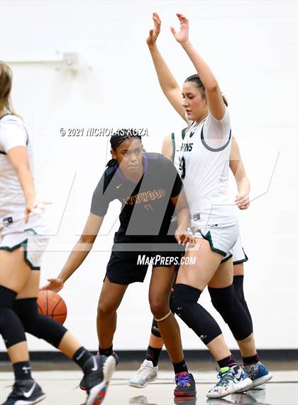 Thumbnail 3 in Lynwood vs. Orangewood Academy photogallery.