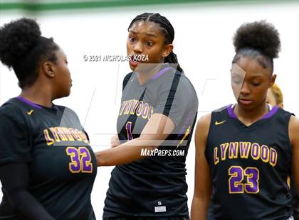 Thumbnail 3 in Lynwood vs. Orangewood Academy photogallery.