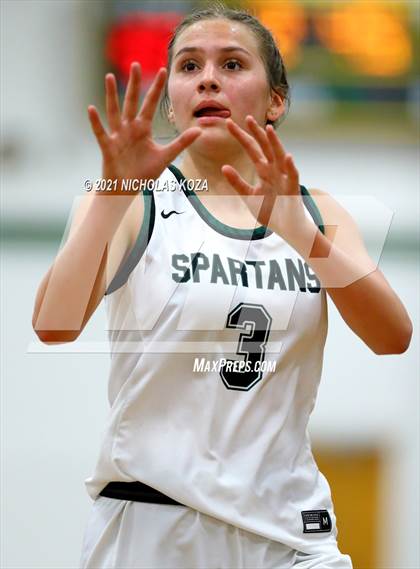 Thumbnail 3 in Lynwood vs. Orangewood Academy photogallery.