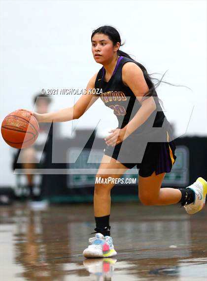 Thumbnail 2 in Lynwood vs. Orangewood Academy photogallery.