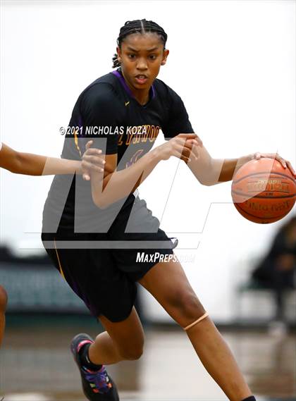 Thumbnail 2 in Lynwood vs. Orangewood Academy photogallery.
