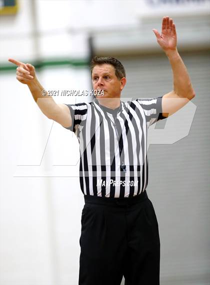 Thumbnail 3 in Lynwood vs. Orangewood Academy photogallery.