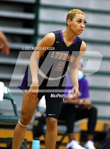Thumbnail 1 in Lynwood vs. Orangewood Academy photogallery.