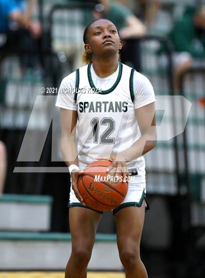 Thumbnail 2 in Lynwood vs. Orangewood Academy photogallery.