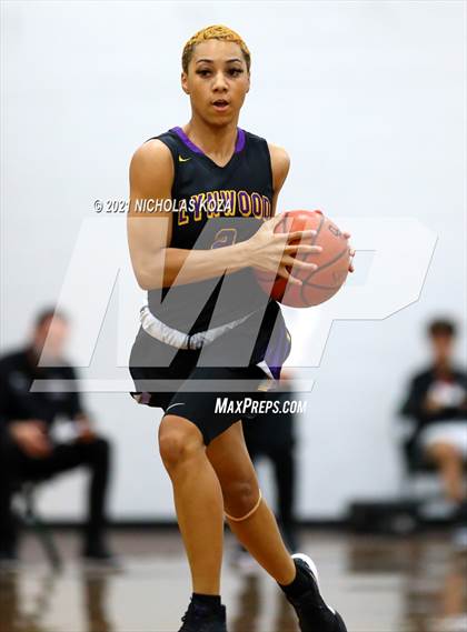 Thumbnail 1 in Lynwood vs. Orangewood Academy photogallery.