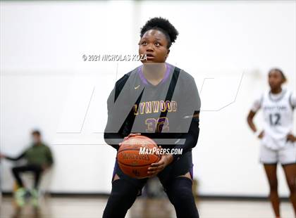 Thumbnail 2 in Lynwood vs. Orangewood Academy photogallery.
