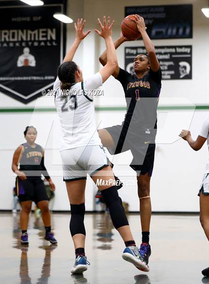 Thumbnail 1 in Lynwood vs. Orangewood Academy photogallery.
