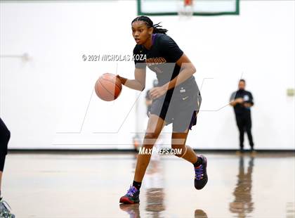Thumbnail 1 in Lynwood vs. Orangewood Academy photogallery.