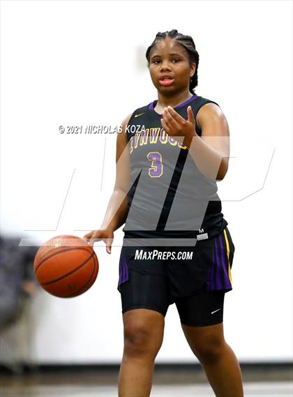 Thumbnail 1 in Lynwood vs. Orangewood Academy photogallery.