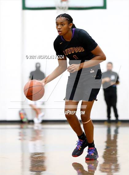 Thumbnail 2 in Lynwood vs. Orangewood Academy photogallery.