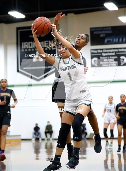 Thumbnail 1 in Lynwood vs. Orangewood Academy photogallery.