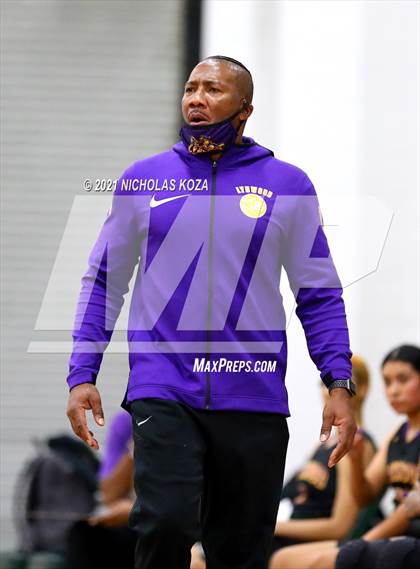 Thumbnail 1 in Lynwood vs. Orangewood Academy photogallery.