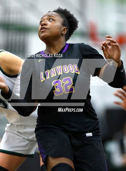 Thumbnail 2 in Lynwood vs. Orangewood Academy photogallery.