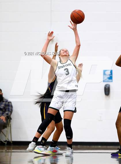 Thumbnail 2 in Lynwood vs. Orangewood Academy photogallery.