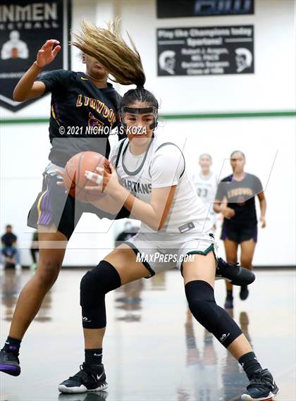 Thumbnail 3 in Lynwood vs. Orangewood Academy photogallery.