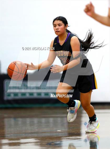 Thumbnail 3 in Lynwood vs. Orangewood Academy photogallery.