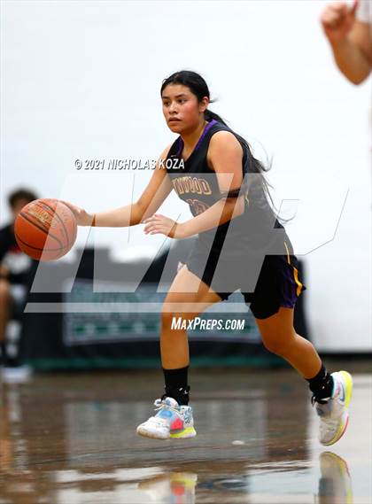 Thumbnail 1 in Lynwood vs. Orangewood Academy photogallery.
