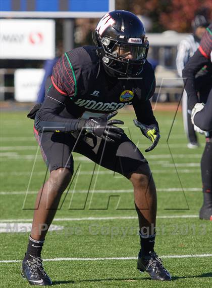 Thumbnail 3 in Wilson vs Woodson (DCIAA Turkey Bowl) photogallery.