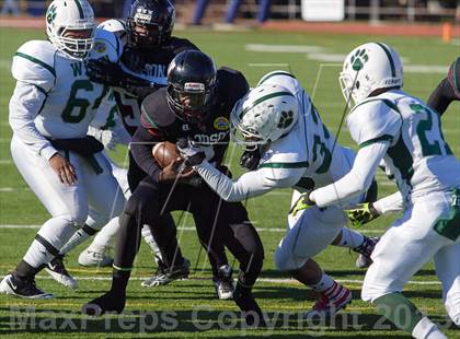 Thumbnail 3 in Wilson vs Woodson (DCIAA Turkey Bowl) photogallery.