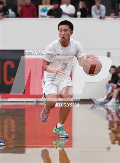 Thumbnail 2 in La Jolla Country Day vs. Shadow Mountain (Torrey Pines Holiday Classic) photogallery.