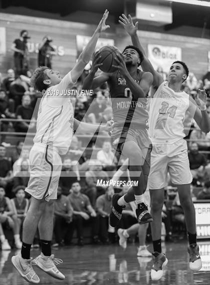 Thumbnail 1 in La Jolla Country Day vs. Shadow Mountain (Torrey Pines Holiday Classic) photogallery.