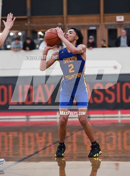 Thumbnail 1 in La Jolla Country Day vs. Shadow Mountain (Torrey Pines Holiday Classic) photogallery.
