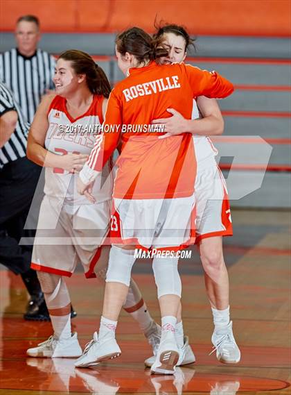 Thumbnail 2 in Christian Brothers vs Roseville (Roseville Elite Showcase) photogallery.